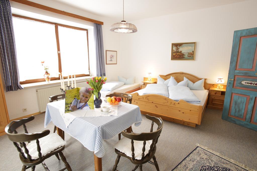 אטאל Gaestehaus Ethiko חדר תמונה